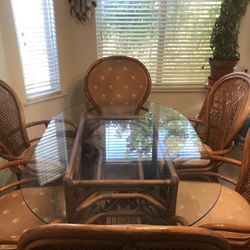 Vintage Rattan Dinning Table and Chairs