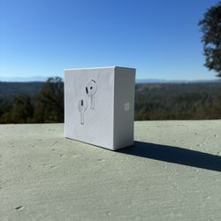 Apple AirPods 4th Gen ANC – New USB-C MagSafe (MXP93LL/A), Free Ship