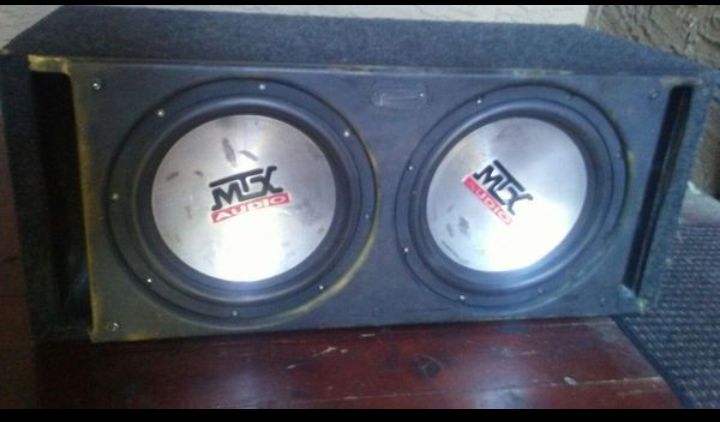 MTX Audio SledgeHammer 5500 Dual 12" subwoofer