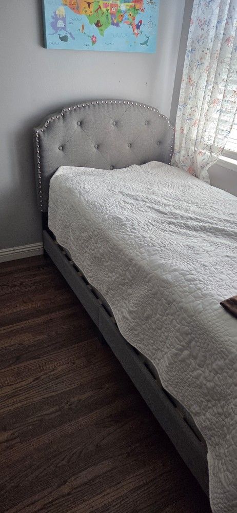 Twin Bed