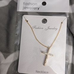 13 Necklaces With Charm