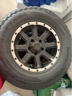 Wheel and tire  for Ford f150