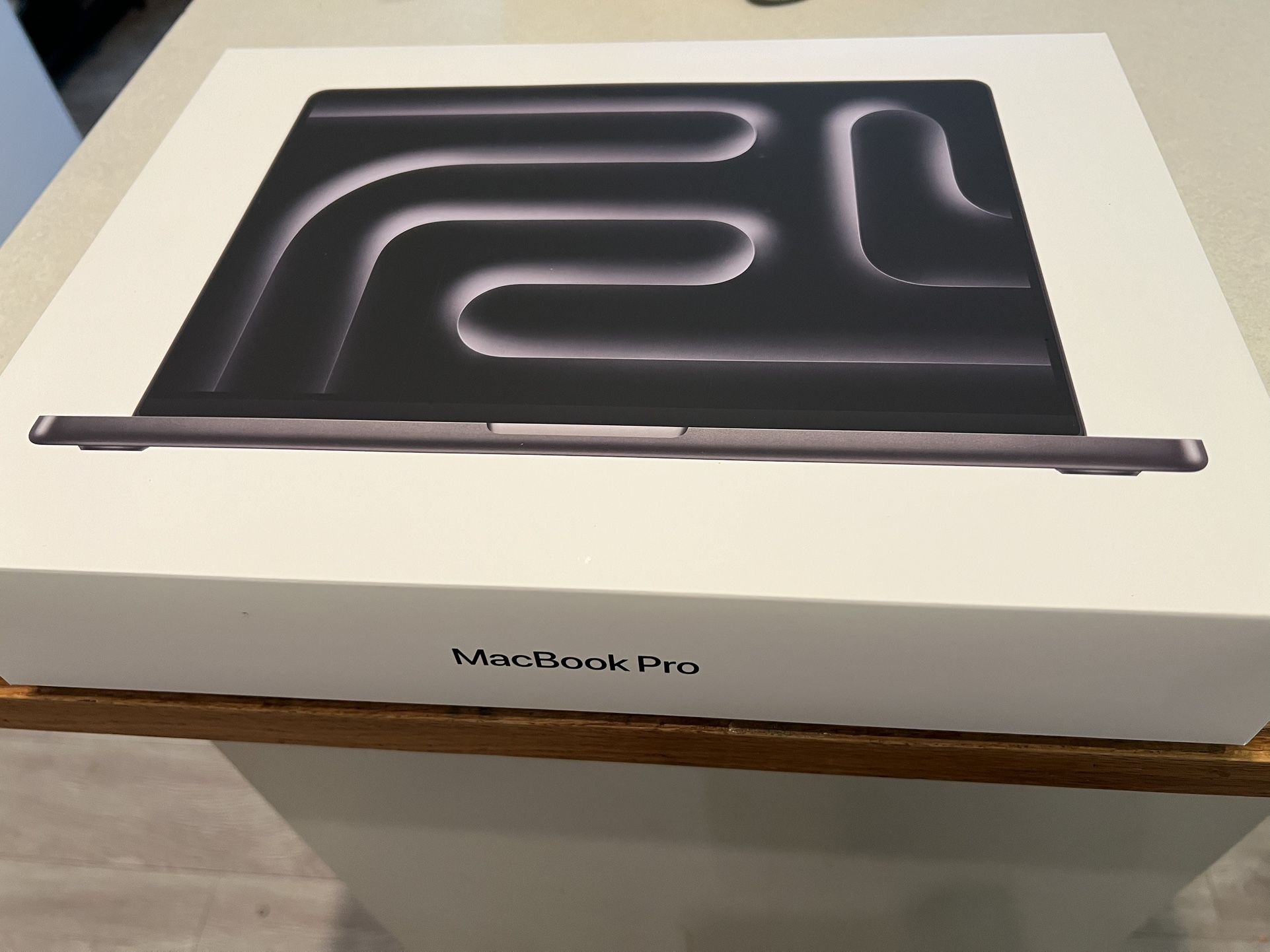 Apple MacBook Pro 14in M4 Chip Built 16GB Memory 512GB Storage