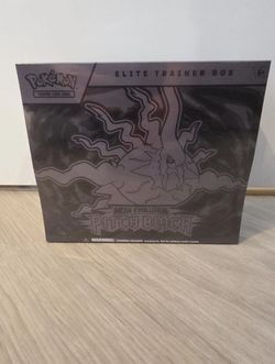 The Pokemon TCG Pitch Black Elite Trainer Box
