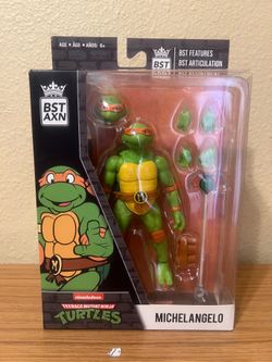Teenage Mutant Ninja Turtles TMNT Movable Action Figure  Michaelangelo