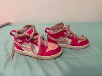 Pink Jordan 1