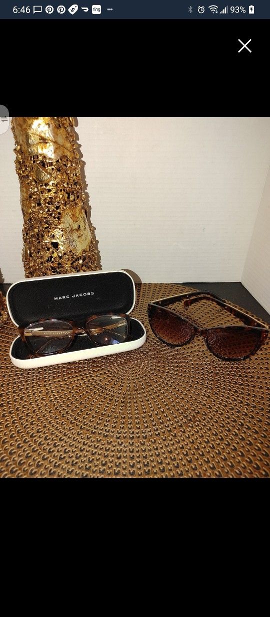 Marc Jacobs Sunnies & Fashion Glasses with Case