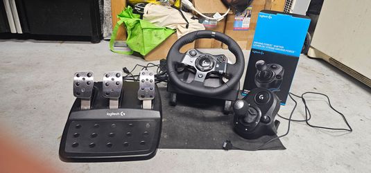 Logitech G920 Racing Wheel, Pedals & Shifter Bundle