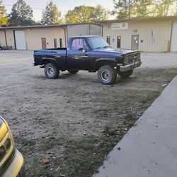 1985 Chevy Square Body 