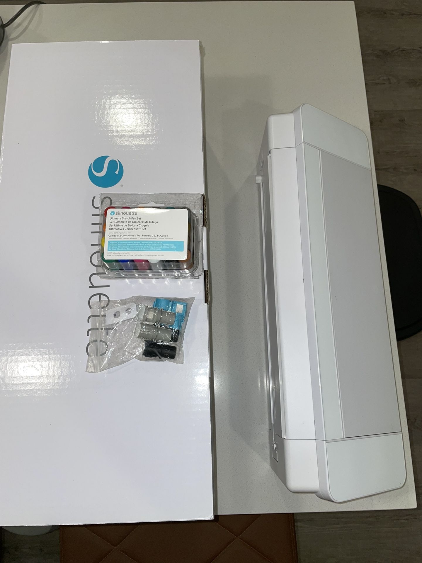 Silhouette Cameo 4 Starter Package – Original Box & Accessories! ✂️✨