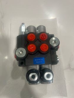 Hydraulic Valve Directional Control Valve 2 Spool Double Acting Valve for Tracto