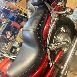 Suzuki Intruder Or C50 Marauder Oem Gel Studded Seat