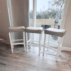 Set of 3 Wooden Bar Stools