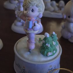 ♡ Precious Moments Figurines -(33 Pcs ) Many Various $3 - $15 ♡