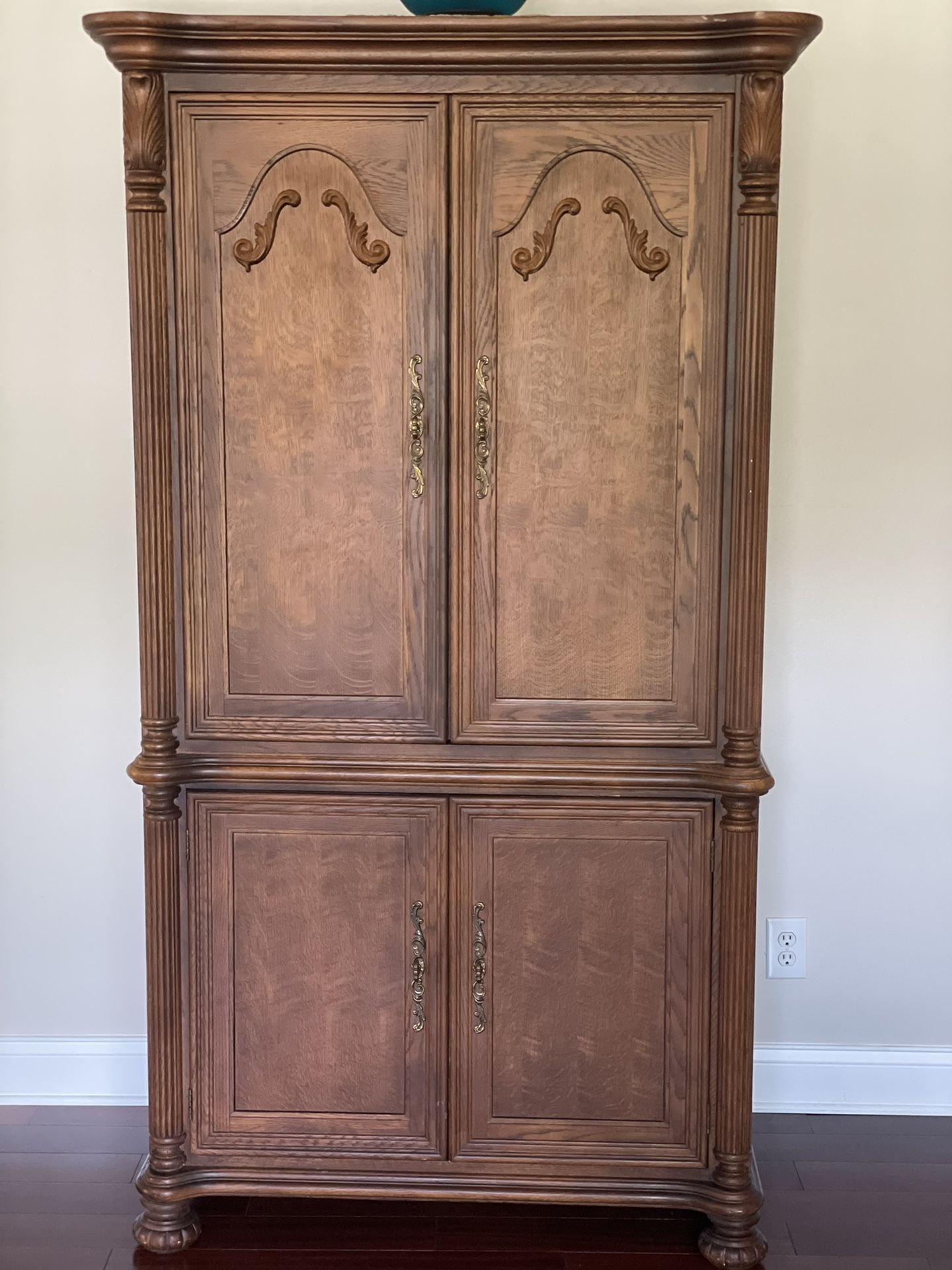 HOOKER BRAND~~IMPECCABLE CONDITION, HIGH END ENTERTAINMENT CENTER/KITCHEN PANTRY/BAR/BED ROOM CLOTHING CABINET. BEAUTIFUL WOOD WITH RAISED DESIGN ON