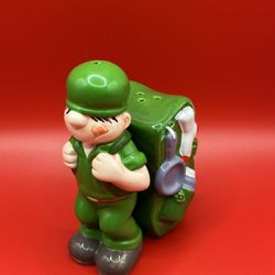 Ceramic salt and pepper shaker set titled 'Beetle Bailey' by Enesco