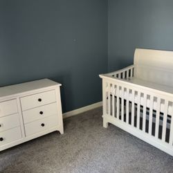 Convertible Crib And Dresser