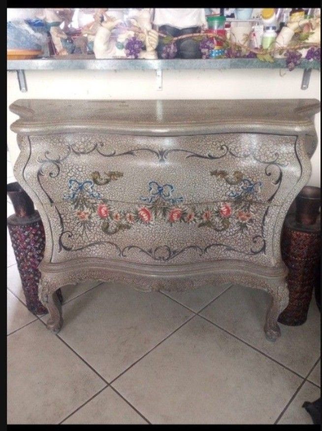 VINTAGE. BOMBAY CHEST KING LOUIS XVI DESIGN 3 PIECE SET. VINTAGE