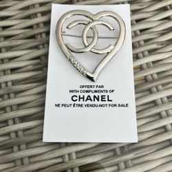CC BROOCH