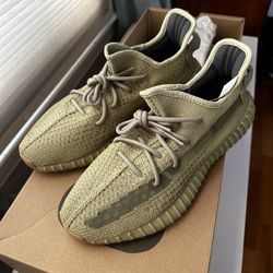 Adidas Yeezy Boost 350 V2 Sulfur Size 10.5 US Men’s