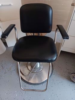 Barber chair