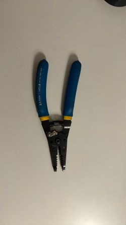 Klein Tools Wire Strippers & NCVT IR