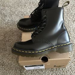 Dr. Marten Boots