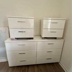 Dresser Set For Sale 