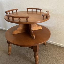 Antique Solid Wood Table 28”Wx27”H In Excellent Condition 