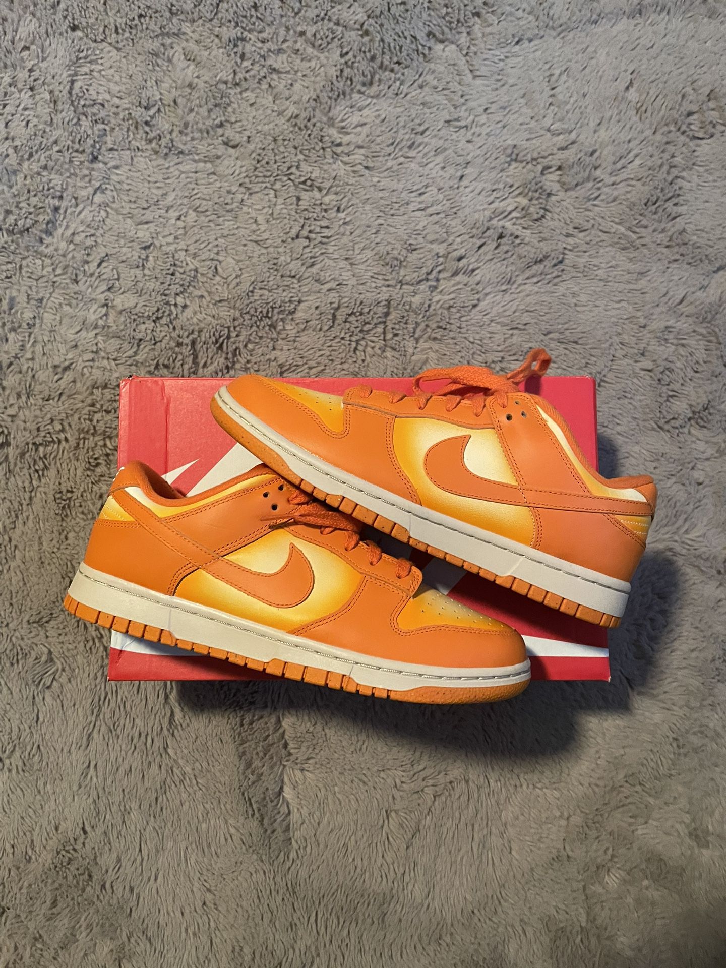 Nike Dunk low Magma orange