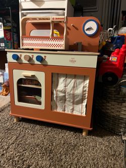 Toddler play kitchen