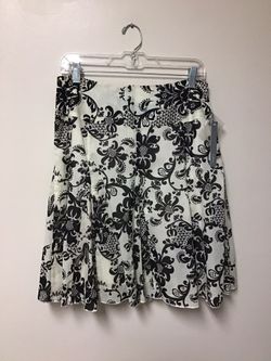 Women’s APT.9 100% cotton slip lined skirt… Size 10 petite