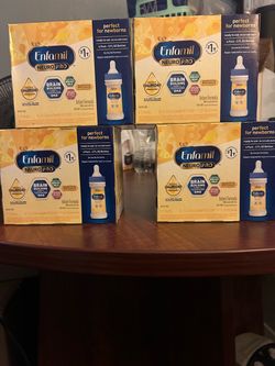 Enfamil NeuroPro Newborn Formula 6-Pack – Lot of 4