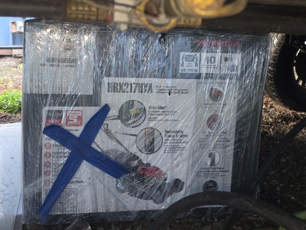 Honda Hrx 217 Hya Gas Mower 