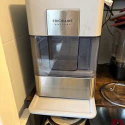 Ice maker by Frigidaire