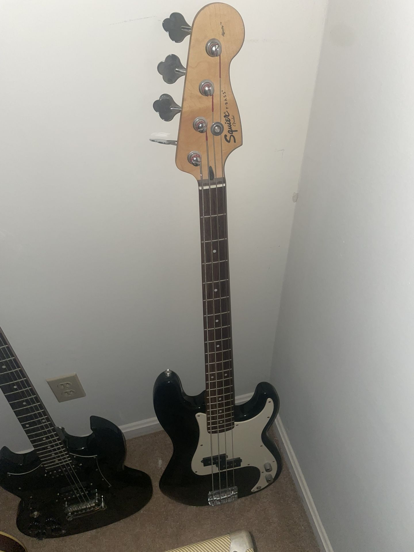 Squire P Bass By Fender