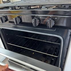 Beautiful stove used like new
