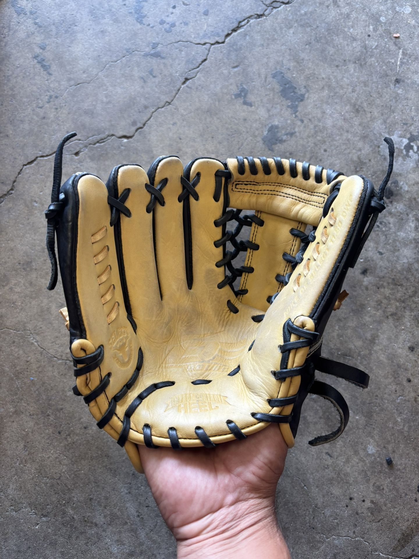 Nike Baseball Glove 11.5 Inch