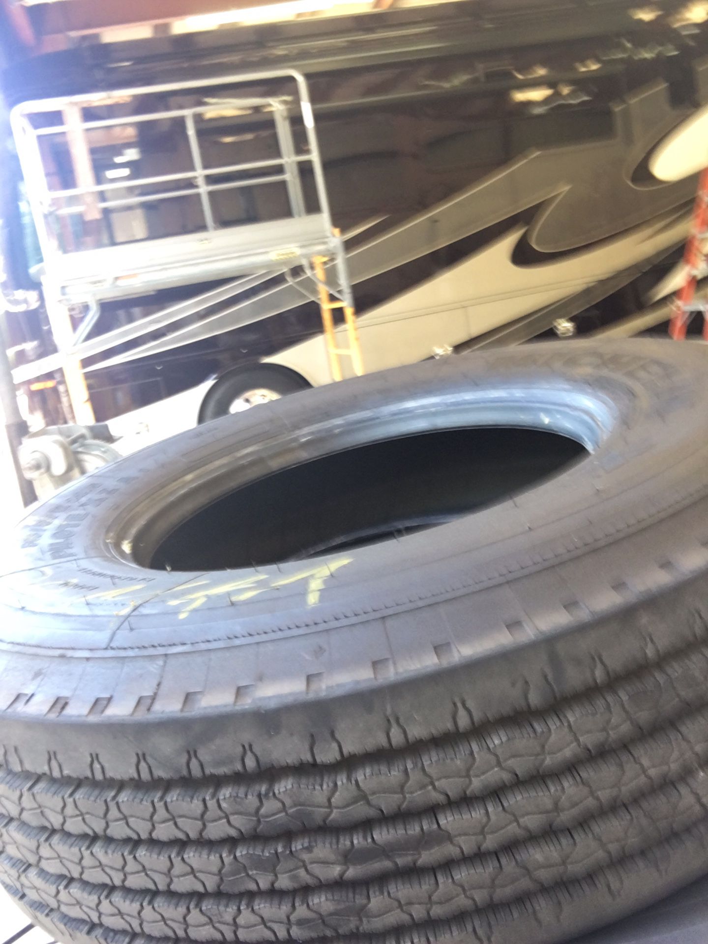 Michelin tires 315/81/22.5