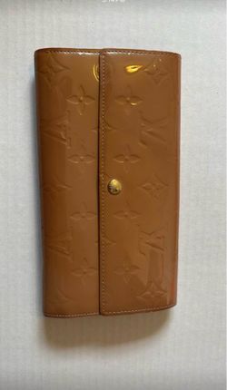 Woman’s wallet