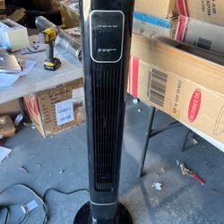 48 Inch Oscillating Tower Fan 