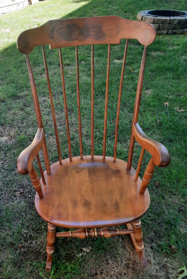 Antique Pineapple Rocking Chair 
