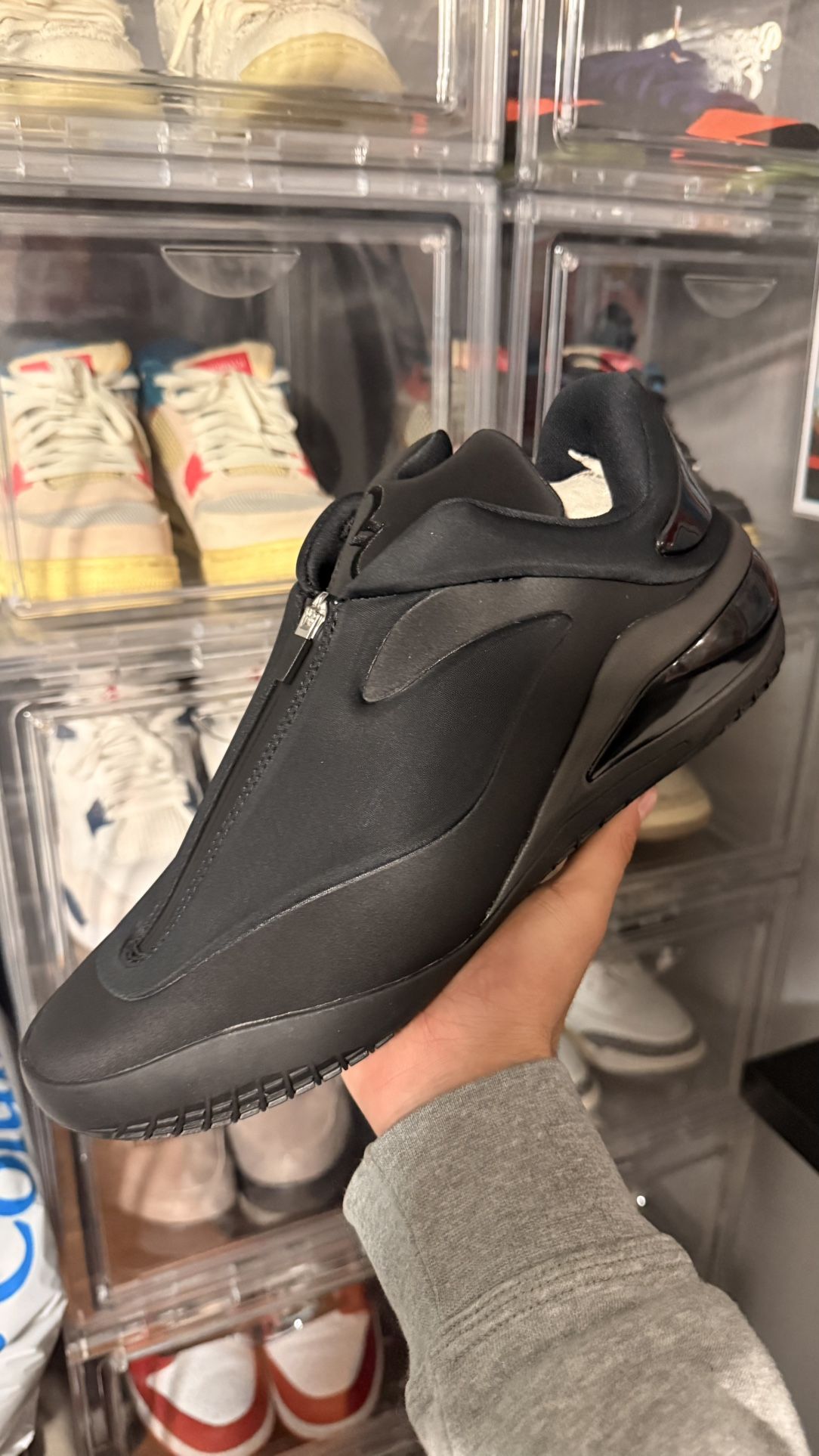 Converse Shai 001 Black