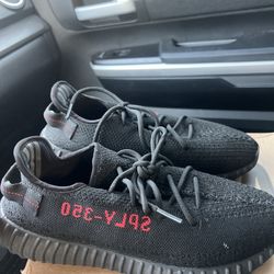 YEEZY BOOST 350 V2 "Black Red 2017 - 2020"