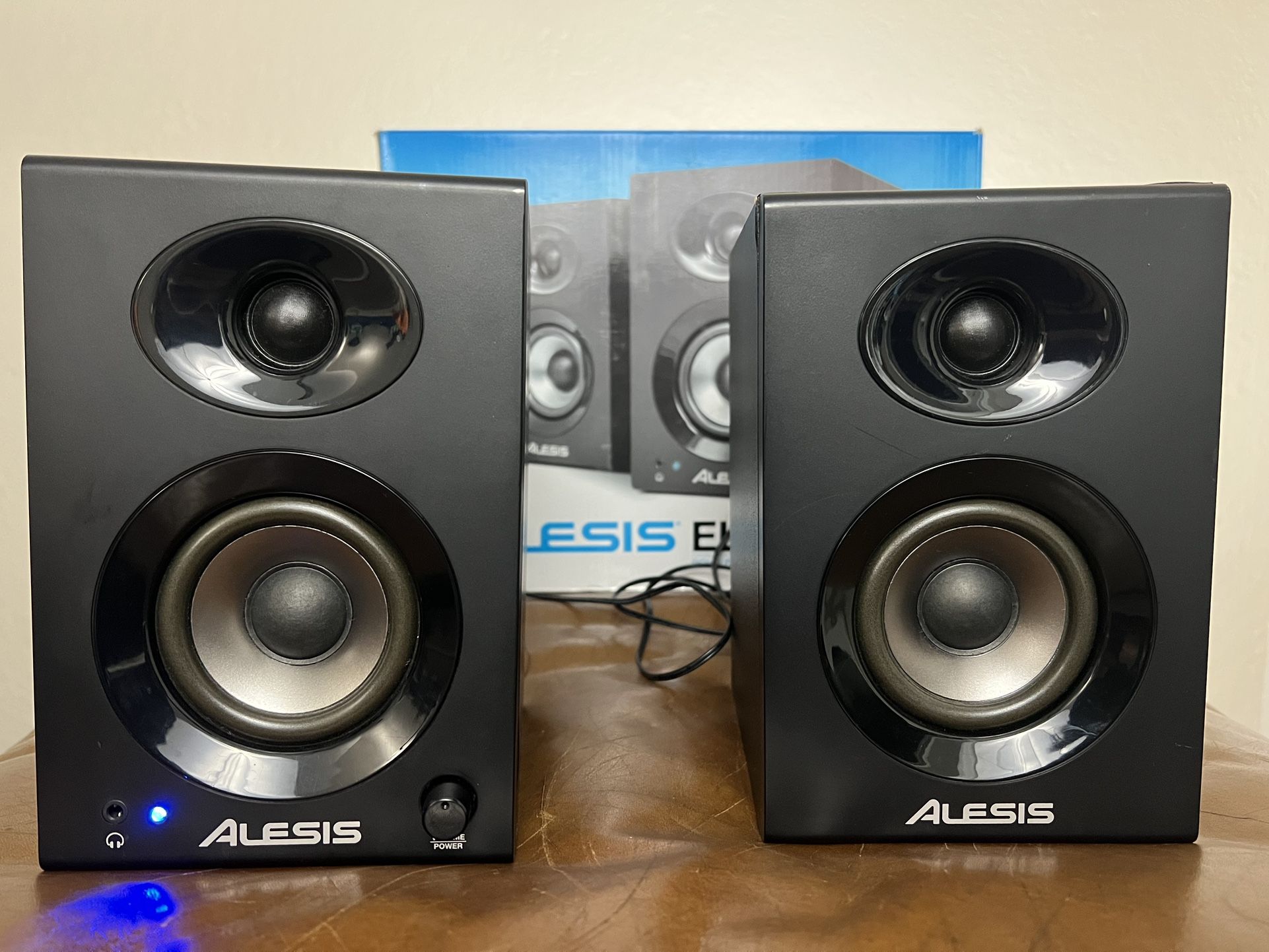 Alesis Elevate 3 Powered Desktop Studio Speakers (Pair)