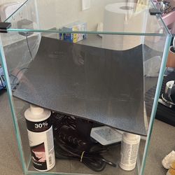 8 Gallon Glass Fish Tank With Base Pad, LED Light, Temperature Controller And Filter