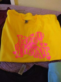 Size Large Valentine's Day 
