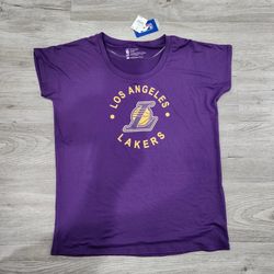 Womens Los Angeles Lakers Tshrit size L - New with Tags