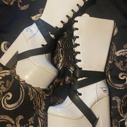 YRU X Monster High Draculuara Black And White Platform Boots