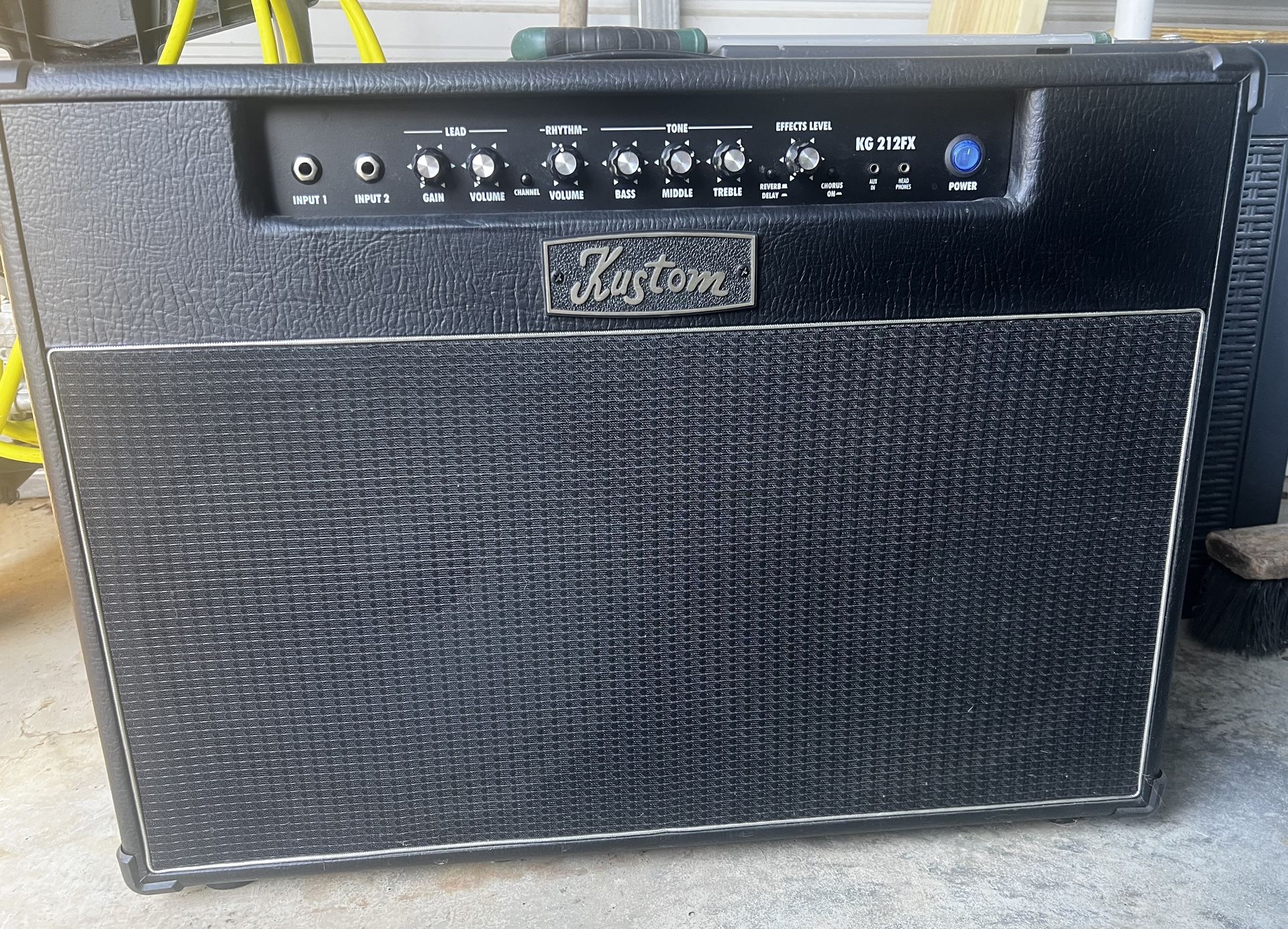 Kustom KG212FX Guitar/ Bass Amp